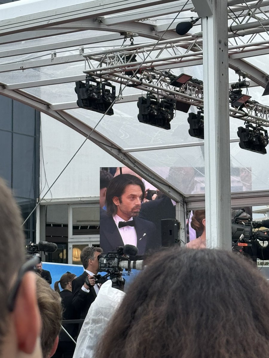 project hail lauren👎 tweet media