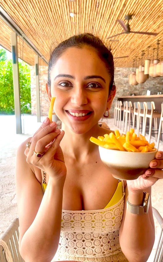 GRfrfXUWwAA6fbH?format=jpg&name=900x900