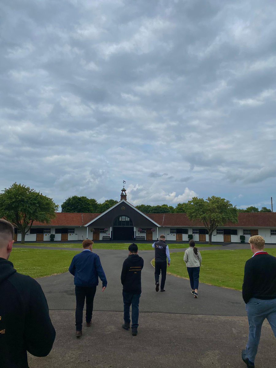 careersinracing's tweet image. The Development Programme got to visit the @NatStudStallion today!

What great photos!😆

#NationalStud #DevelopmentProgramme2024 #Stallion #CareersinRacing