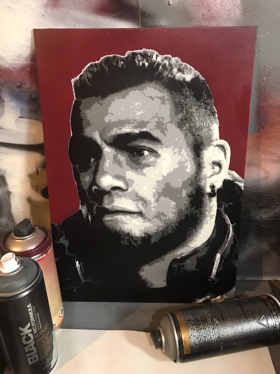 Bfl_Abdn's tweet image. Finished! 6 layer stencil, spraypaint on canvas board. Edition of 10, 8 left already! DM for details/if interested. I think this one will sell out quickly! @GearsofWar @RealCarlosFerro @CoalitionGears #gearseday #goweday #GearsofWar #GearsofWarEDay #spraypaint @NUGSAu