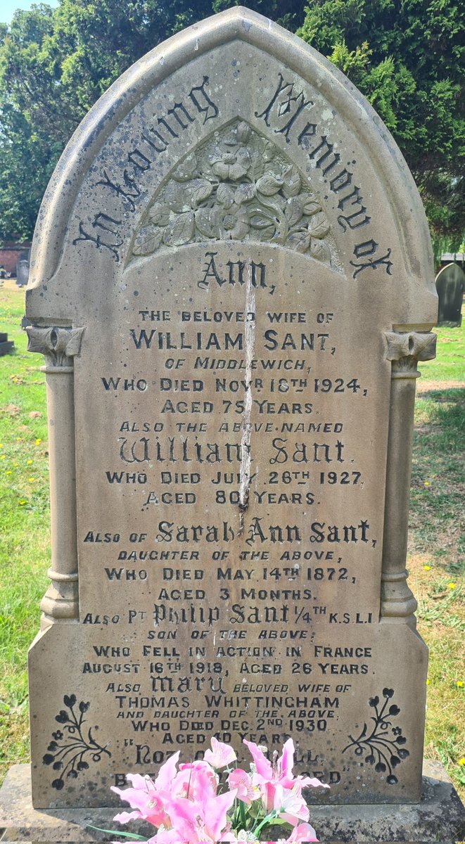 InscriptionsWw1's tweet image. #RememberedHere
Private Philip Sant
Fell in action in France 16 August 1918
Age 26

#KingsShropshireLightInfantry #KSLI

#MiddlewichCemetery #Middlewich #Cheshire

#WW1 #LestWeForget

Online records via facebook.com/share/p/k9anBi…