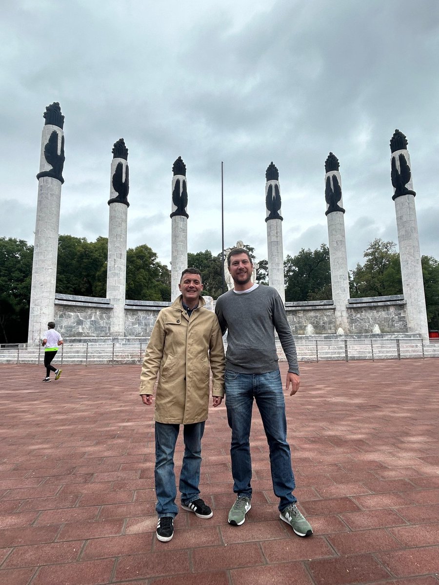 Lucas Woelke (@woelkelucas) on Twitter photo Comenzando con esta hermosa oportunidad de compartir experiencias con los colegas de México acompañado por este genio <a href="/faricharly/">Charly Faricelli</a> ! Comenzando con esta hermosa oportunidad de compartir experiencias con los colegas de México acompañado por este genio <a href="/faricharly/">Charly Faricelli</a> !