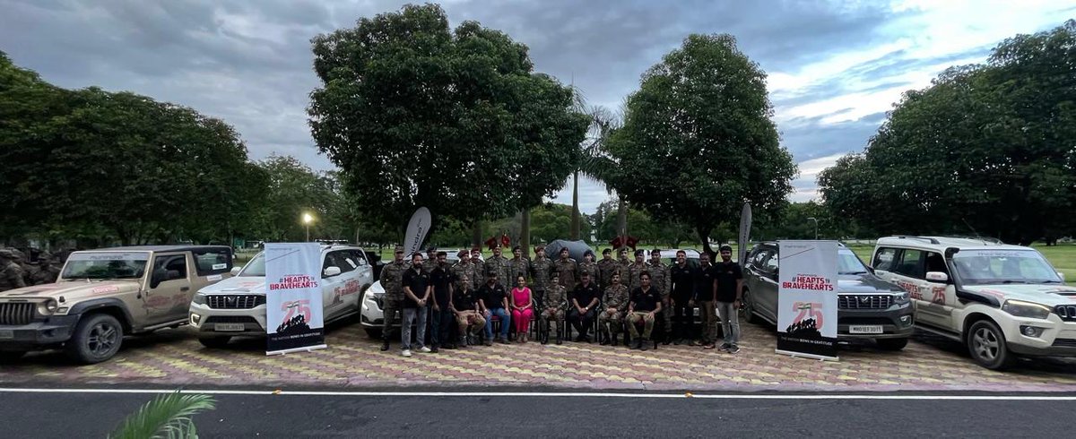 prodefgau's tweet photo. Hearts to Bravehearts Campaign by Mahindra &amp; Mahindra, celebrating #KargilVijayDiwas Rajat Jayanti, was flagged off from Jorhat, #Assam by Maj Gen Deepak Sharma, GOC 41 Sub Area on July 2, 2024.

@SpokespersonMoD
@adgpi
@easterncomd 
@PIB_Guwahati 
@diprassam https://t.co/KnrP8aTqx6