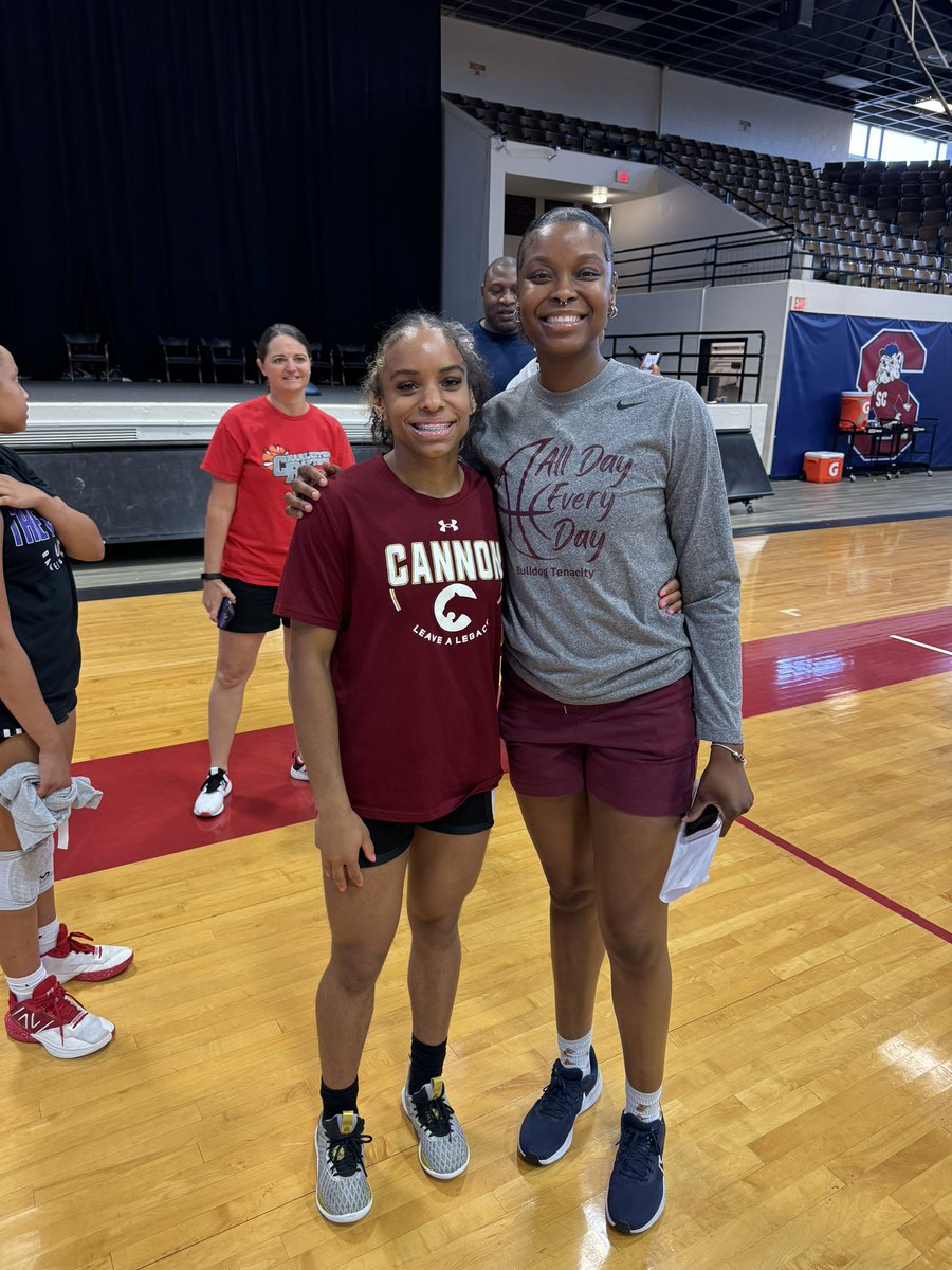 Had a great time at the <a href="/ScstateWBB/">SC State Women’s Basketball</a> elite camp this morning!!
