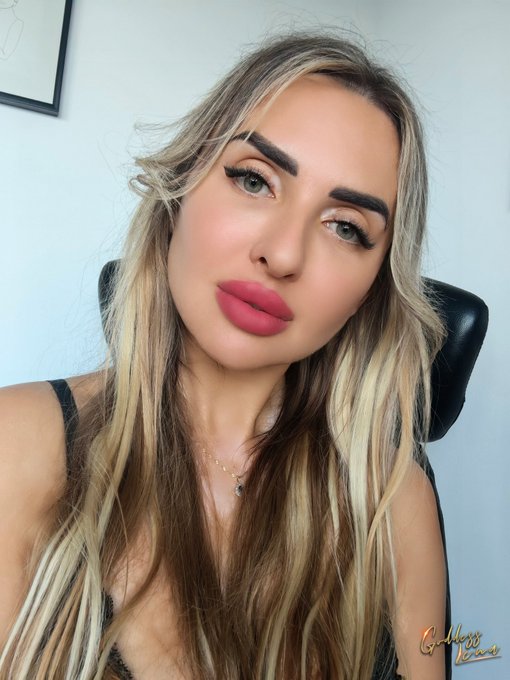 ☀️SUMMER DEAL☀️  For 7 days only, NEW members get 50% OFF their first month! Limited spots available