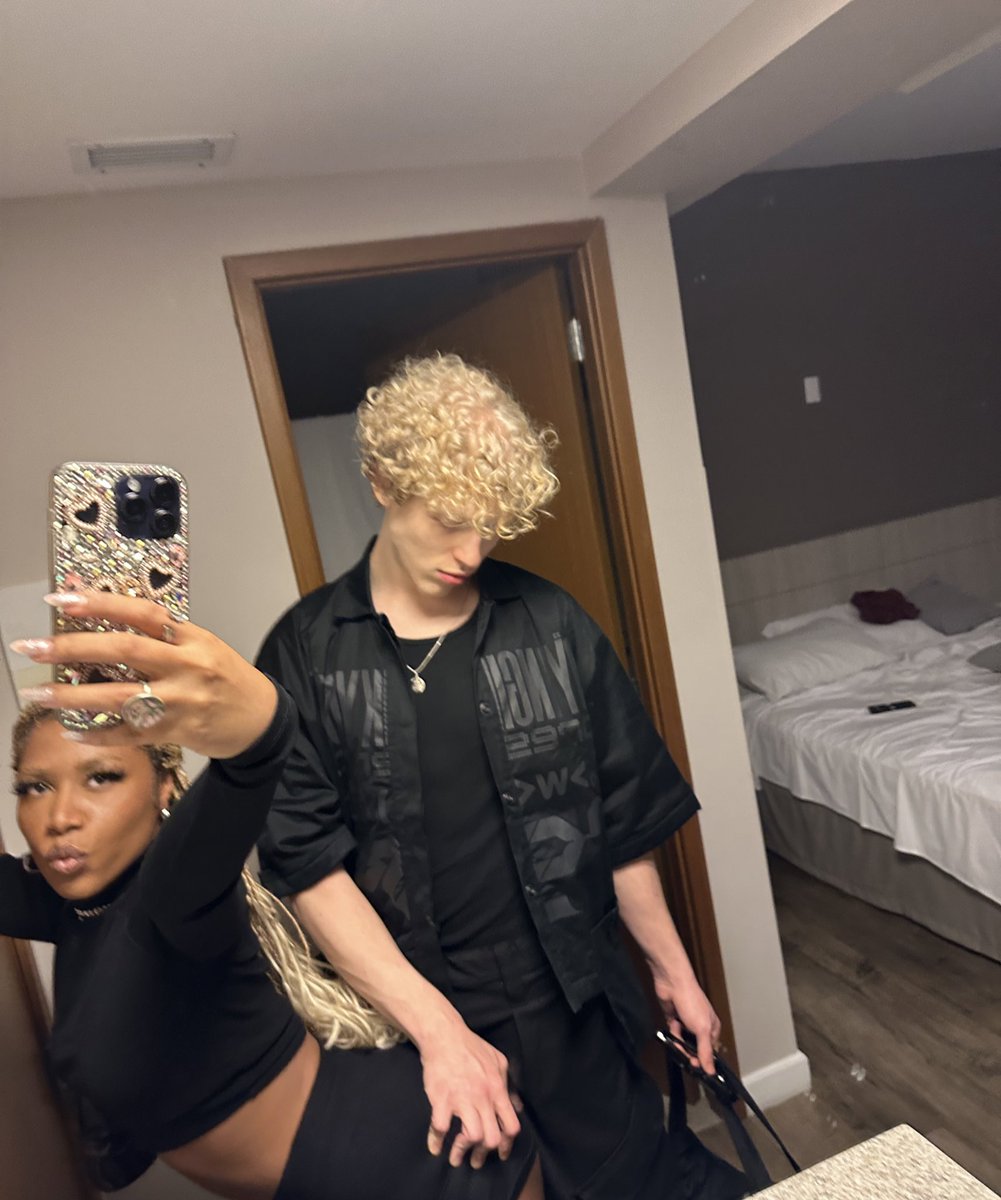 baddiebony's tweet photo. https://t.co/ciWu02wL5M