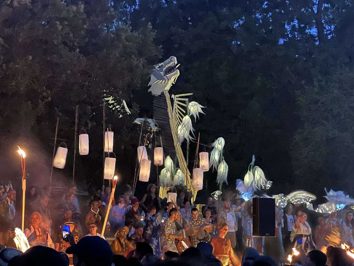 timehughes's tweet photo. Magical opening ceremony #Glastonbury2024 @glastonbury @glastobation @Glastopia @TheGlastoThingy @glastomole #Glasto https://t.co/gsPemqTIBh