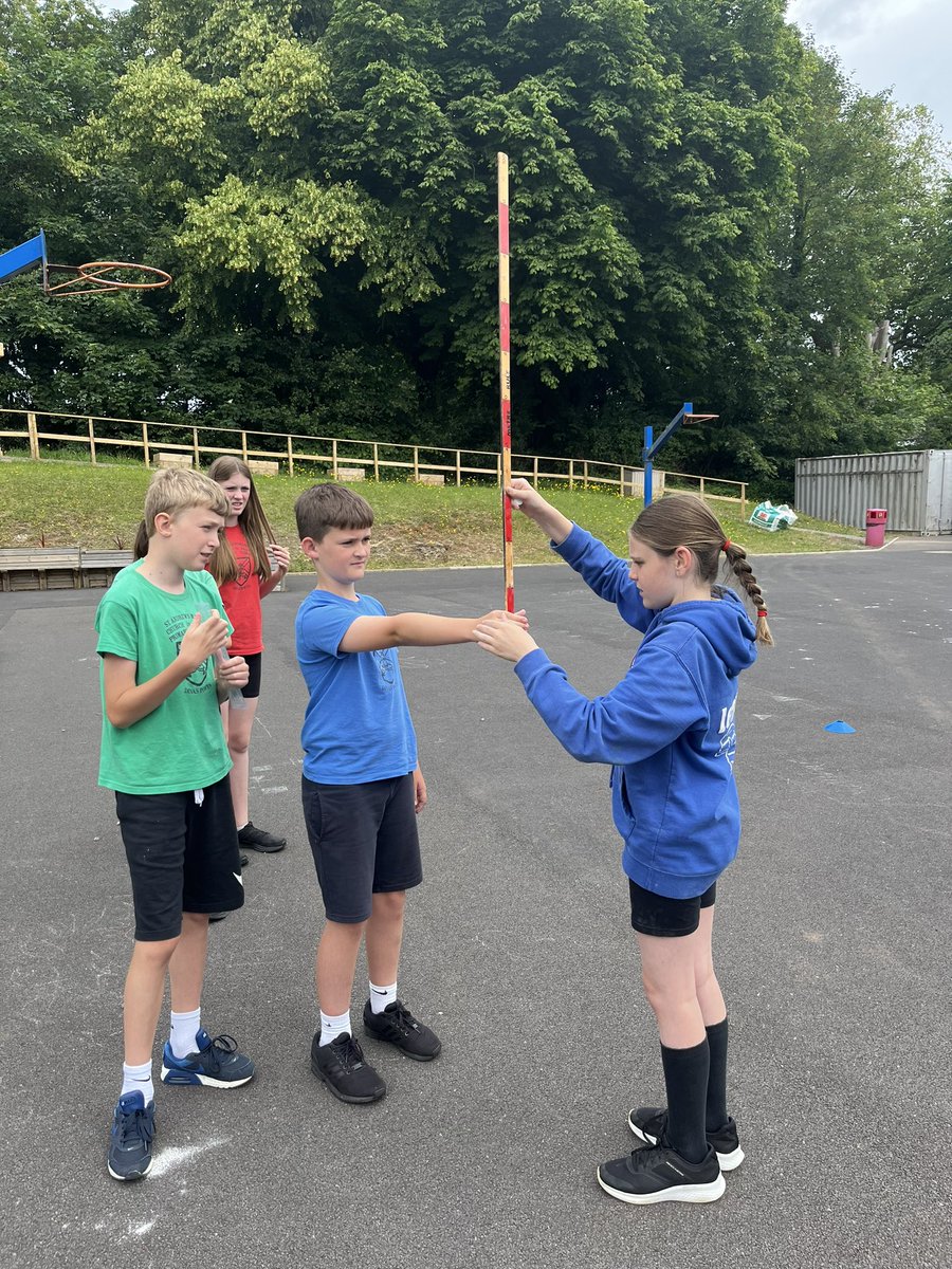 standrewsmajor's tweet photo. Planning and administering fitness tests πββοΈπββοΈ #SAMsY6 #SAMsScience https://t.co/LsbNcvea9n