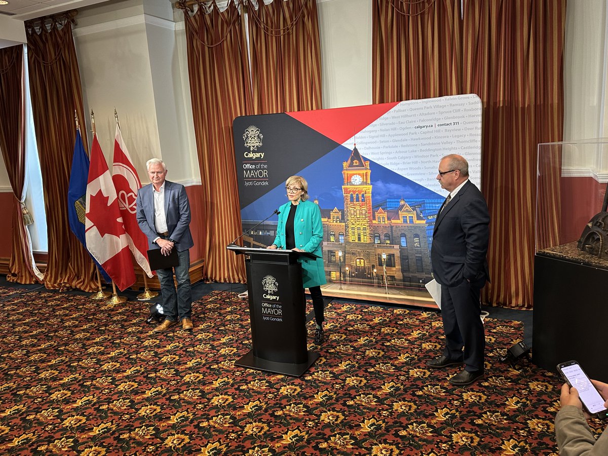 Michael King (@mkingglobal) on Twitter photo BREAKING - After weeks of water conservation, the <a href="/cityofcalgary/">City of Calgary</a> says Calgarians can now return to normal indoor water use.
#yyc <a href="/GlobalCalgary/">Global Calgary</a> BREAKING - After weeks of water conservation, the <a href="/cityofcalgary/">City of Calgary</a> says Calgarians can now return to normal indoor water use.
#yyc <a href="/GlobalCalgary/">Global Calgary</a>