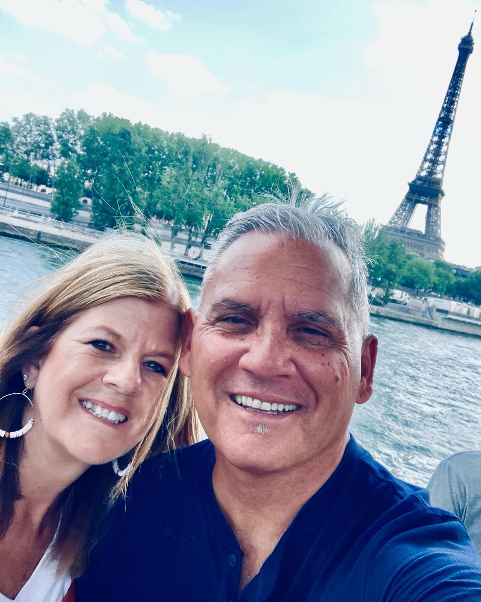 NKaravedas's tweet photo. Paris, we have arrived! 💙🇫🇷❤️ #EuroTrip2023 #Memories #ExperiencesOverThings #Travel #Blessed #GreatTimeOfLife #BackIn2025 @JKaravedas https://t.co/4BsjeW4uhc