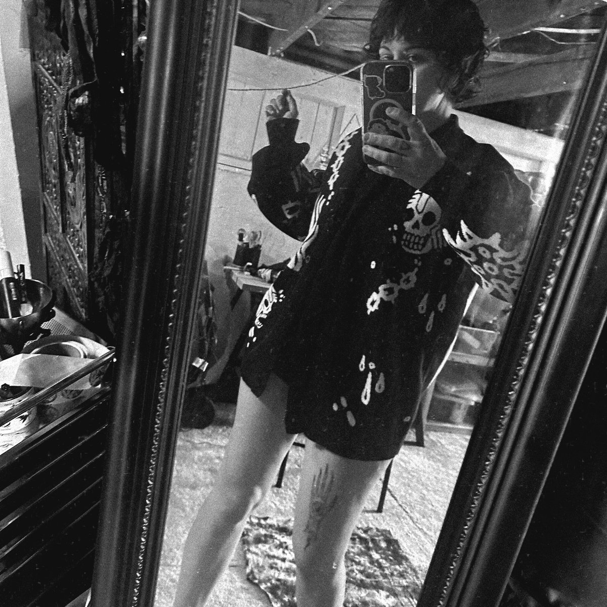 💀Holly 🖤 tweet media