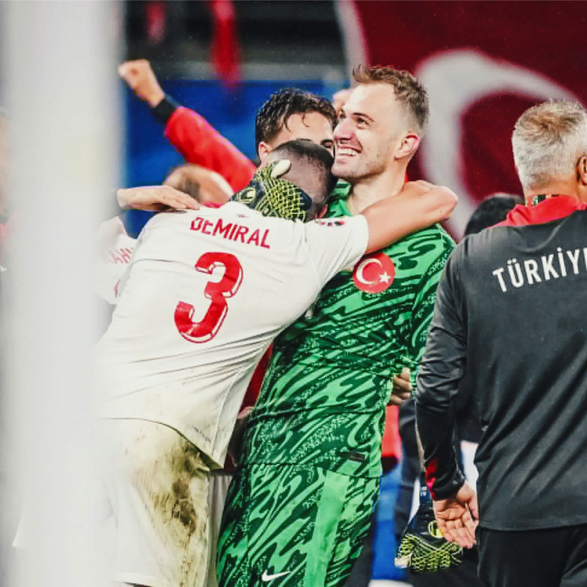 Şehrimizin evladı Merih ve altyapımızda yetişmiş Mert, sizlerle gurur duyuyoruz! 🇹🇷💪🏻