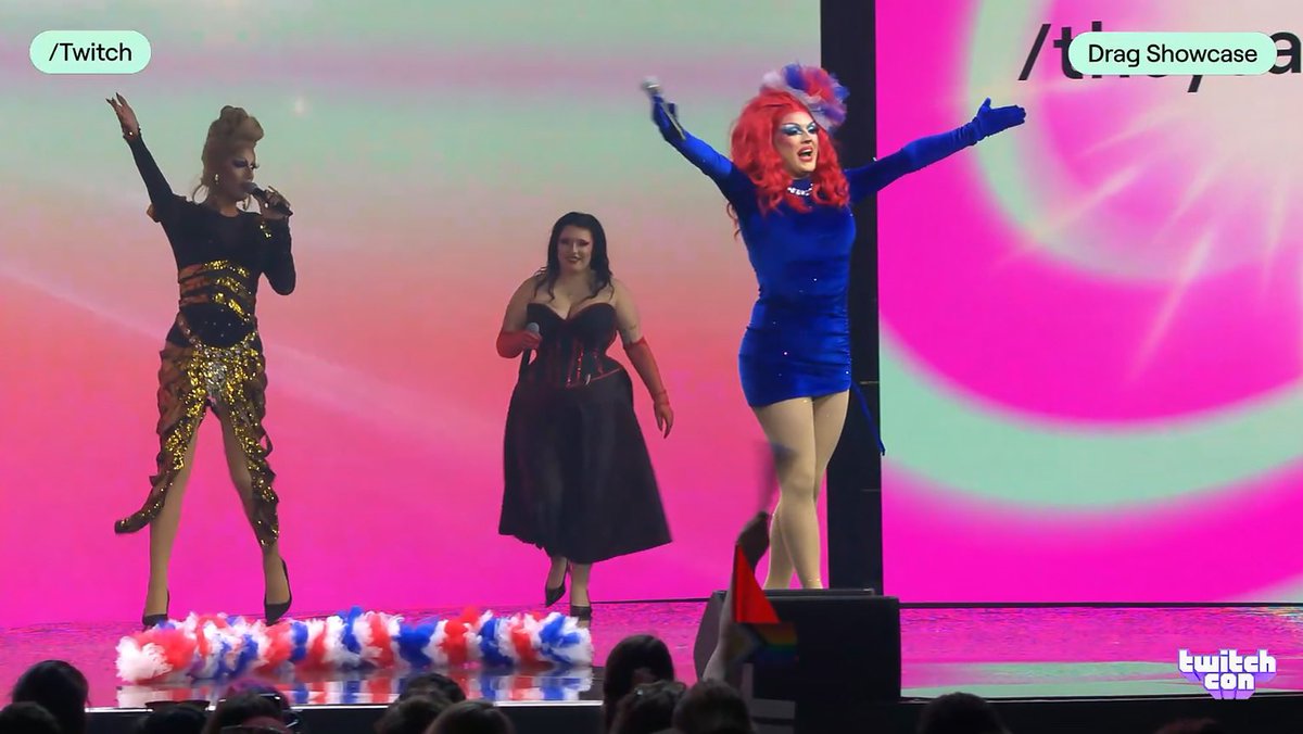 Jayy / Tiffany 💜 tweet media