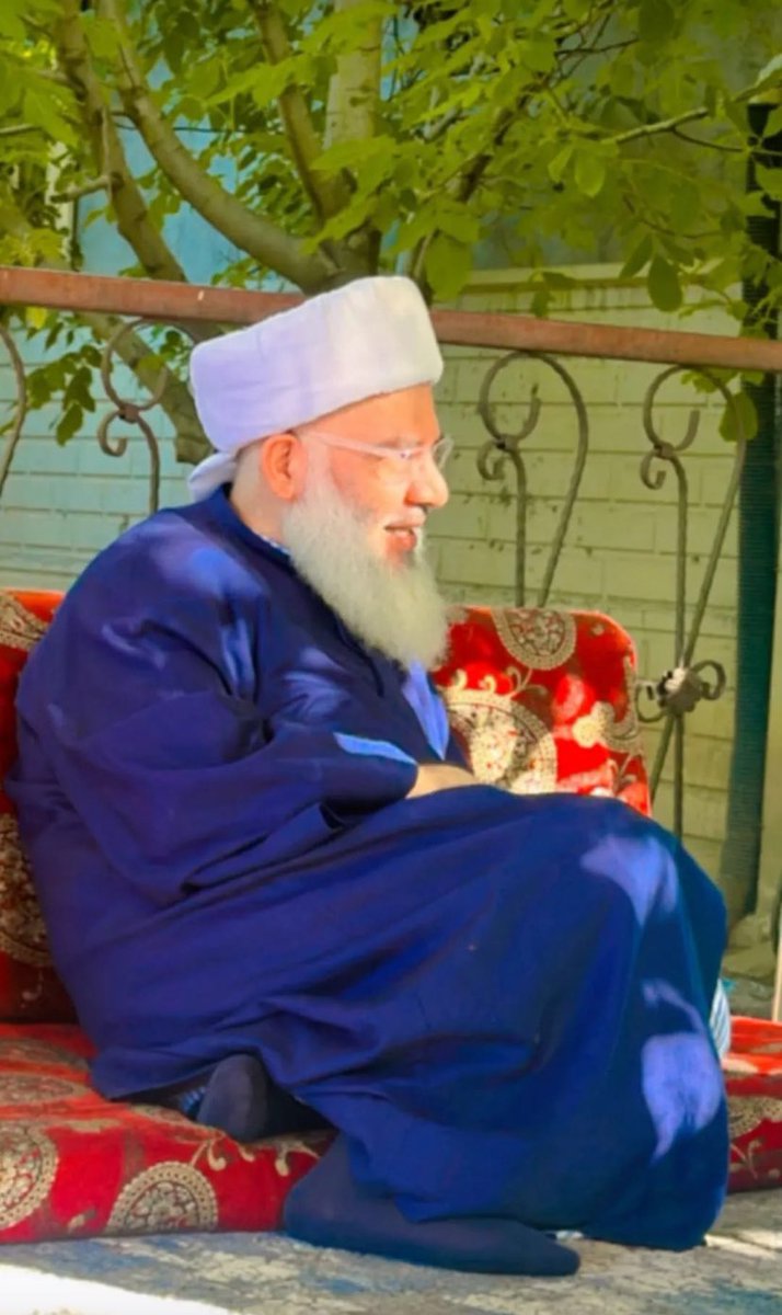 Nəfəsinə , suda batan biri kimi ehtiyacım var..