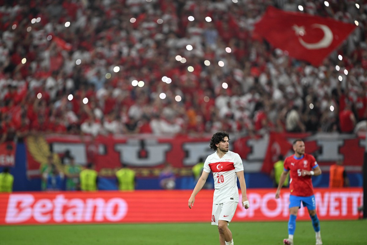 1 - EURO 2024'te 5+ şut pası veren (11), top kapan (10), pas arası yapan (7), ikili mücadele kazanan (28) ve çalım atan (5) tek oyuncu Ferdi Kadıoğlu. Elmas.