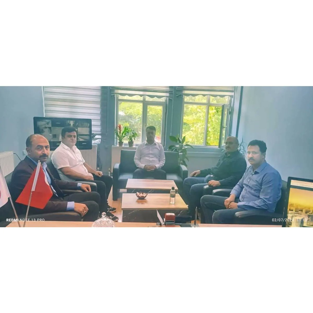 İl Müdürü Mehmet Gün Bulanık İlçe Tarım Müdürlüğümüzü ve İlçe Kaymakamımız Oğuzhan Ocak’ı makamında ziyaret etti.İlçenin tarım ve hayvancılık konuları başta olmak üzere hasat dönemi hasatta alınacak önlemler ve bitkisel üretim planlaması konularında istişarede bulundu <a href="/mnsmr72/">Mehmet GÜN</a>