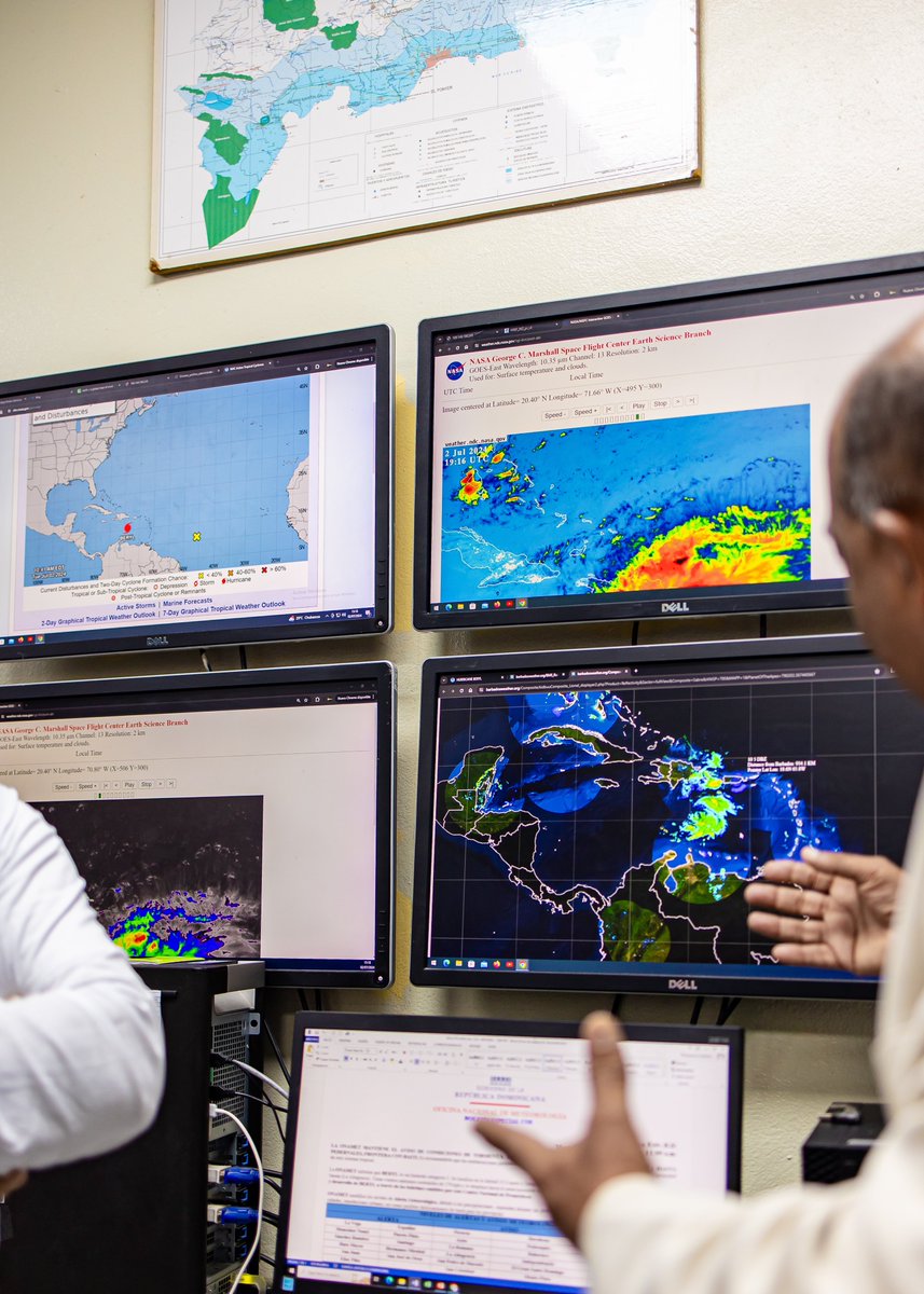 OmarLFernandez's tweet image. República Dominicana es un país bendecido por Dios, sin dudas. Tanto, que hasta ahora el huracán #Beryl va pasando al sur del país, dejando solo algunas pérdidas materiales.

Desde la Oficina Nacional de Meteorología @ONAMET_RDO, seguimos a disposición de las autoridades junto a…