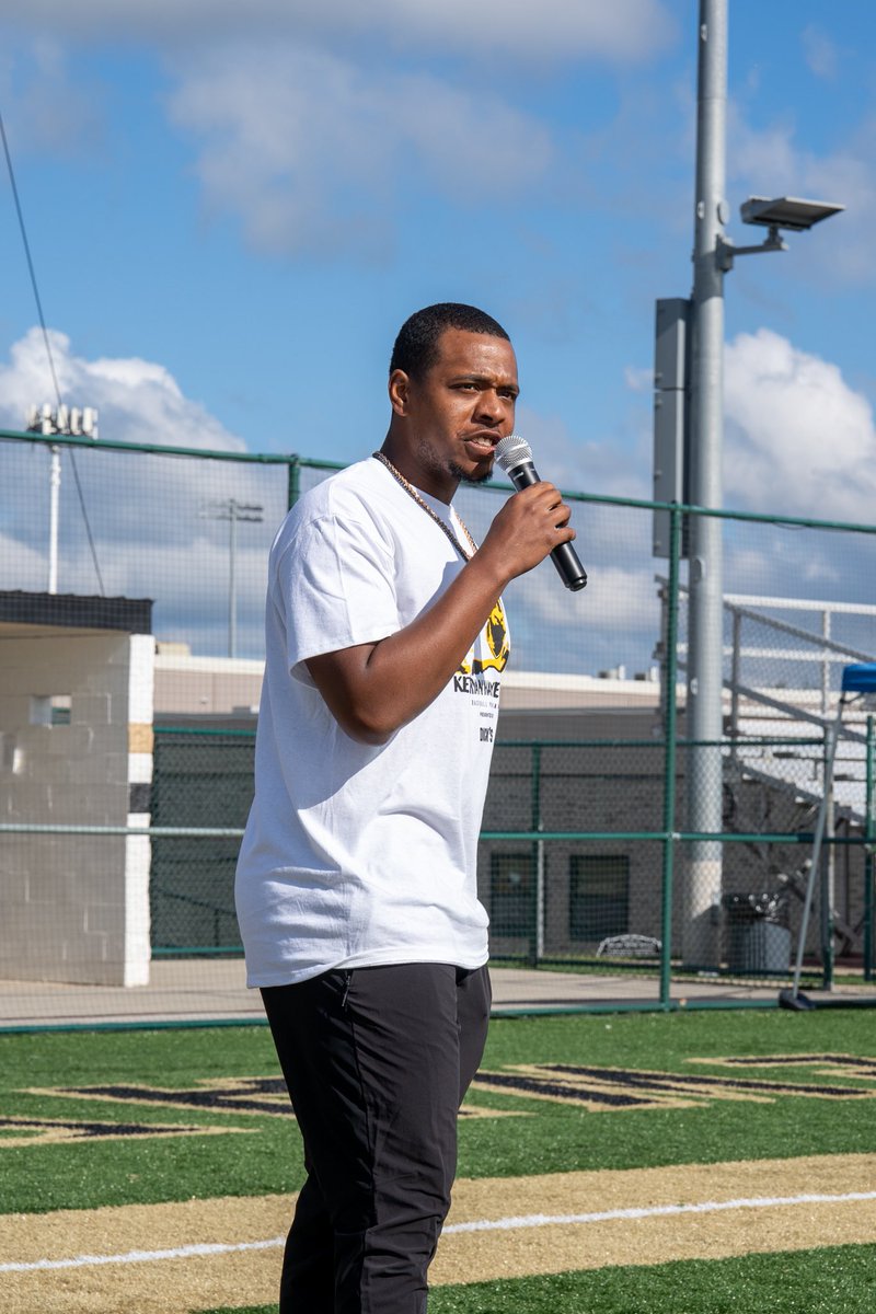 matt stone (@nomar972ms) on Twitter photo His favorite player since he started watching ⚾️ 4 years ago, and they just so happen to have the same birthday, 🔑 is awesome 🫡 <a href="/KeBryanHayes/">KeBryan Hayes</a> His favorite player since he started watching ⚾️ 4 years ago, and they just so happen to have the same birthday, 🔑 is awesome 🫡 <a href="/KeBryanHayes/">KeBryan Hayes</a>