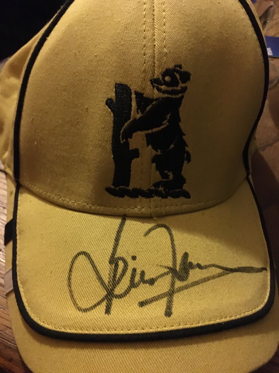 Brian Lara. … Proper super star raising more money for those in need. …. Respect 👍❤️❤️
