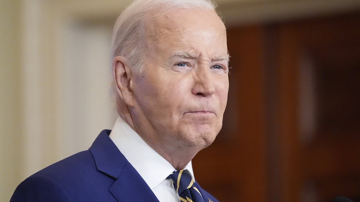 AlteredEgoNews's tweet photo. ANOTHER elected Democrat turns on Biden saying he's 'OK' with Trump winning https://t.co/W2t3KNg1Pd https://t.co/HTE0ZNMlfZ