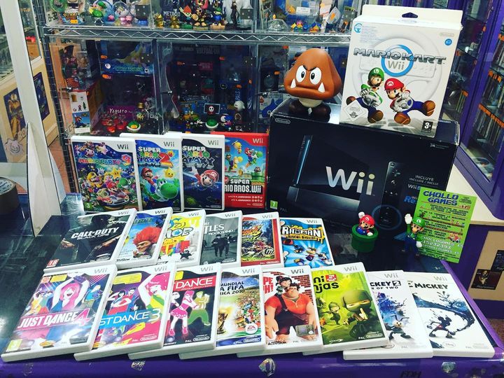 CholloGames's tweet photo. Wii got game!!! #nintendo #wii #supermario #justdance #fifa #callofduty #rayman #mickeymouse #wreckitralph #chollogames #videogames #videogamecollections #videogamestore Todos nuestros productos disponibles en nuestra web https://t.co/fsJwCHHIUC https://t.co/njla6n04e3