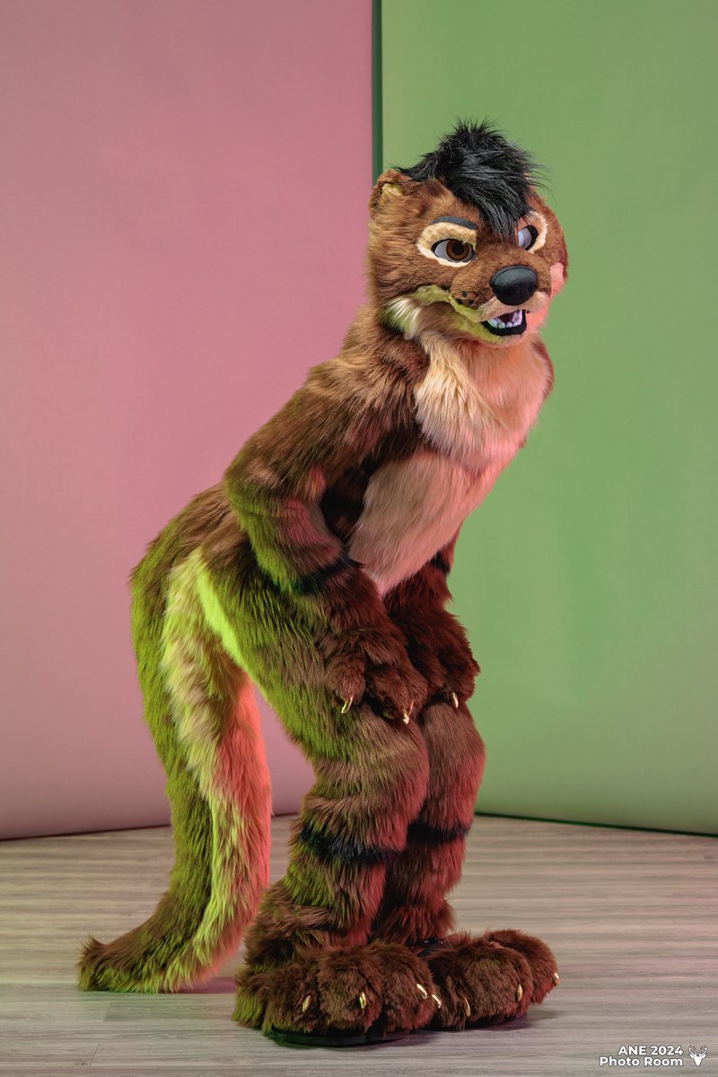 aecorns's tweet photo. Find me at AC! Mutuals hmu! I need people to suit with :3 https://t.co/g1hvzjo2SJ
