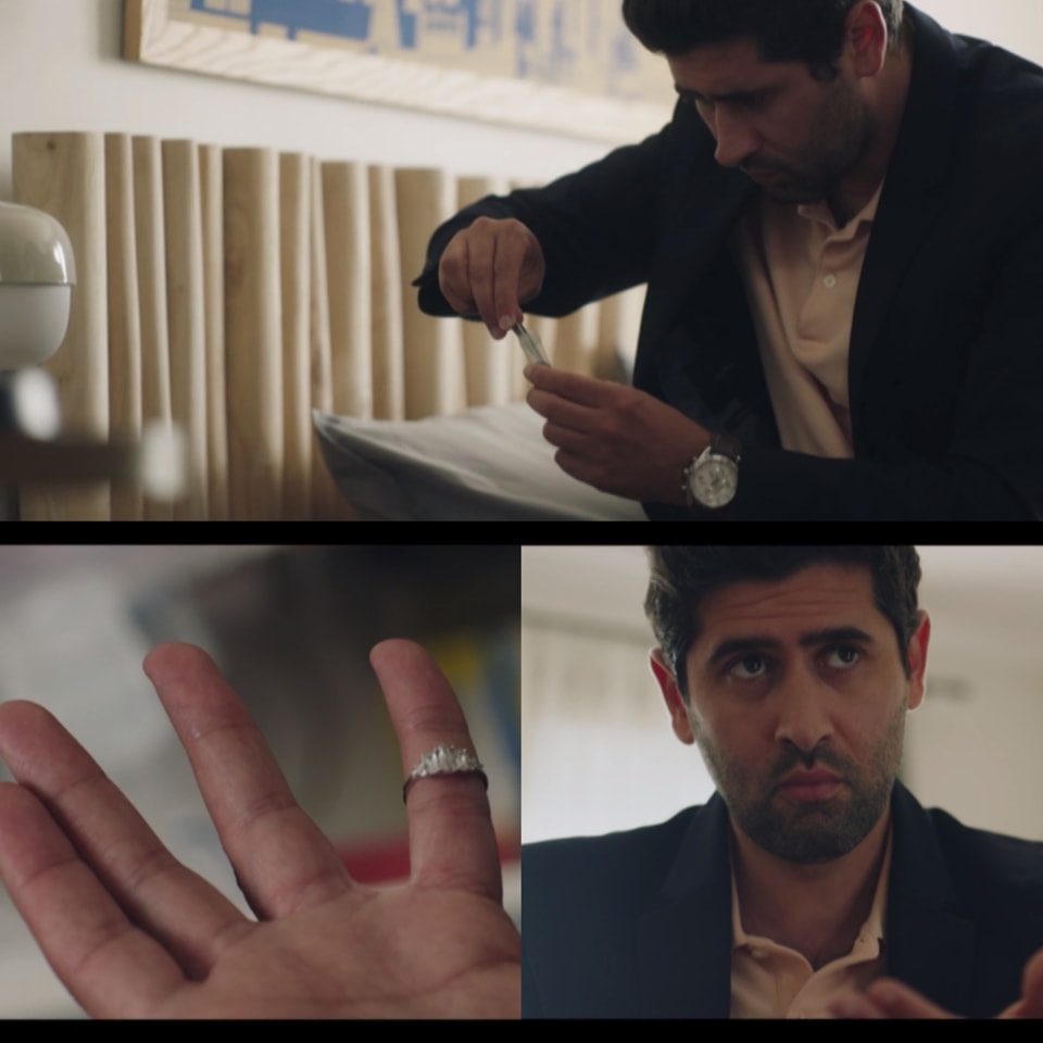 Comediensde_DNA's tweet photo. Ce soir dans la suite de l'intrigue #GrainDeSable🛠️

Georges vérifie à l’appart les bijoux de Mélody et il voit la fameuse bague où il manque une pierre. https://t.co/sUXQzO8gix