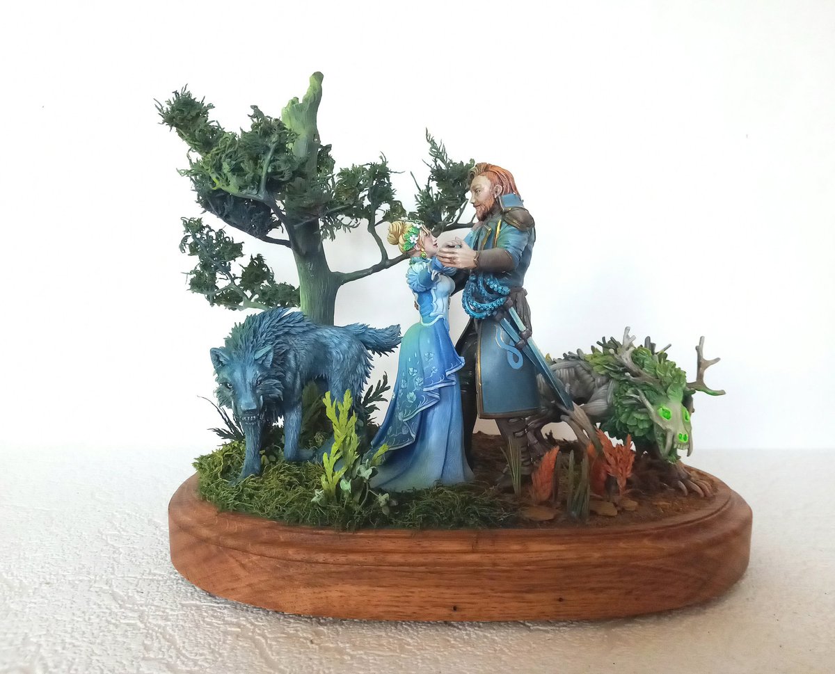 Zanafia_'s tweet photo. The lovers of de Cursed Woods.
I recently finished this scene that I started in January. It represents the role-play characters of two World of Warcraft players.

@Warcraft @Warcraft_FR
#worldofwarcraft #sculpture #handmade #art https://t.co/14exkxR9uk