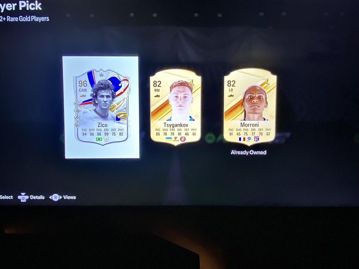 AFCCrown's tweet photo. @FIFA22_INFO 82+ player picks were worth it in the end 👍🏻 https://t.co/fTbxzQpa76