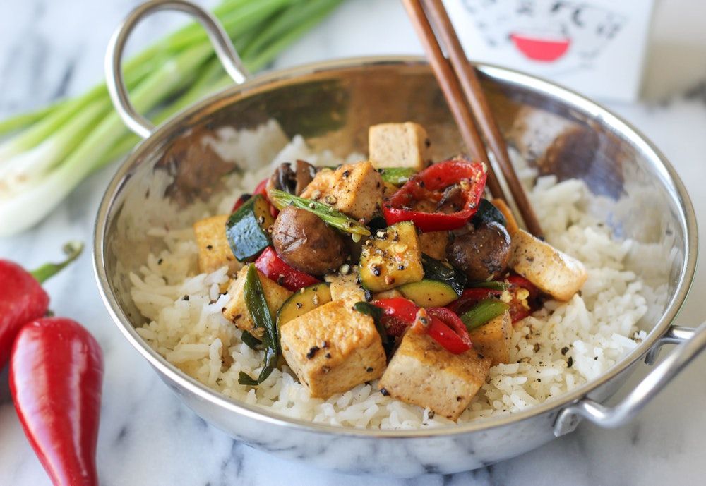Black Pepper Tofu | Throwback alert! We've revived this Black Pepper Tofu and given it a fresh makeover. Loads of vegetables and a fragrant, peppery sauce will make you want to skip the takeout tonight. | buff.ly/3L1pkmc #onthemenu