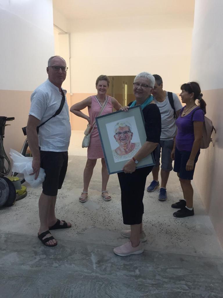 authorJanne's tweet photo. Thank you Straverf - Paintings &amp; Prints! 🥰

#Iamwhoiam #portraits #janneritskes #advocacy #foundation #poverty #community #goalsetting #organization #communityprograms #humanitarian #communitydevelopment #author #poorest #cambodia #inspiration #families #books  #bookstores https://t.co/DYStX7O46B