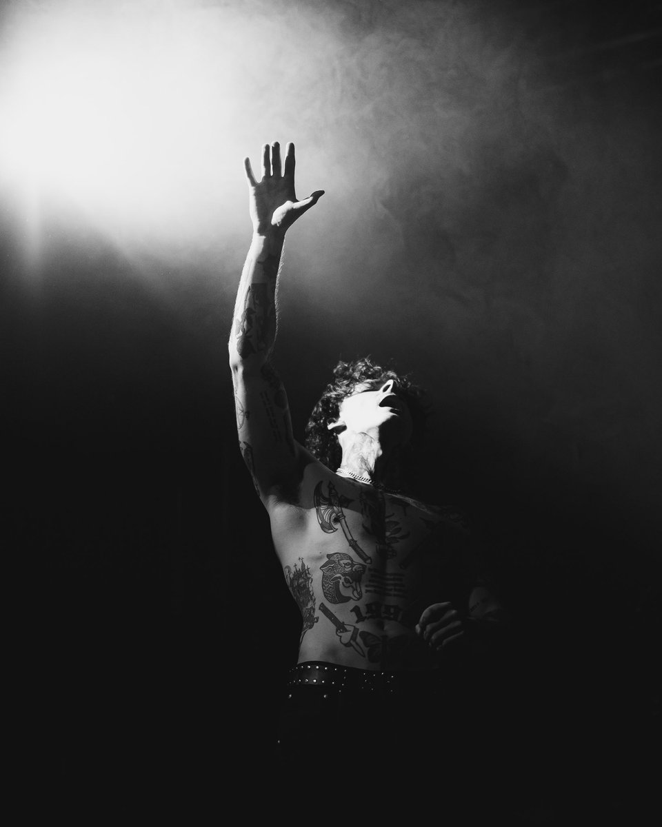 Hope you like armpits…💀🖤

📸 <a href="/kitjvisuals/">Kit Foster 📸</a>