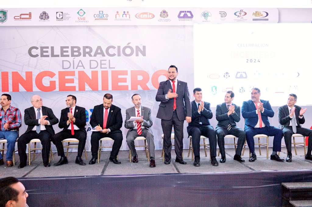 DRJMM_'s tweet photo. Grandes amig@s Ingenieros que son parte del Gremio de la Ingeniería Mexicana. https://t.co/Eala0niBBc