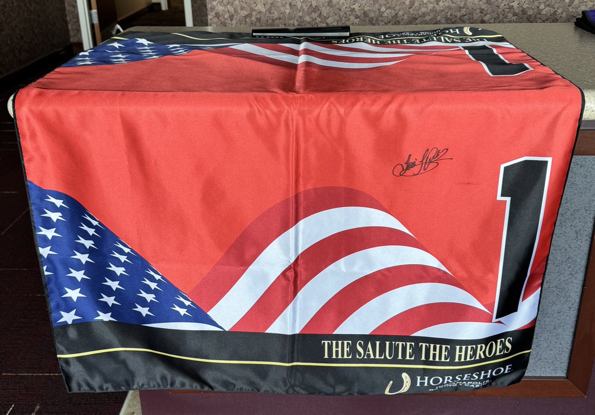 🚨 SADDLE TOWEL GIVEAWAY 🚨
We are raising money for the <a href="/HVAFofIndiana/">HVAF - Helping Veterans And Families</a> with our #BattleOfTheBigMouths event on July 4th! This is signed by <a href="/jose93_ortiz/">Jose Ortiz</a> - it will go to the highest bidder who replies *to this post* must have PayPal, Venmo or CashApp. Winner announced July 4th!