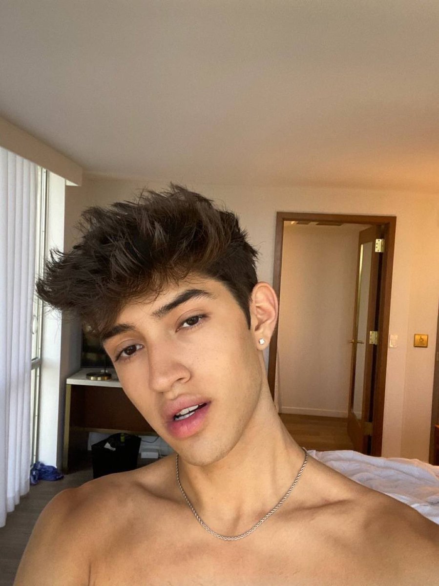 sexy stephen tweet media