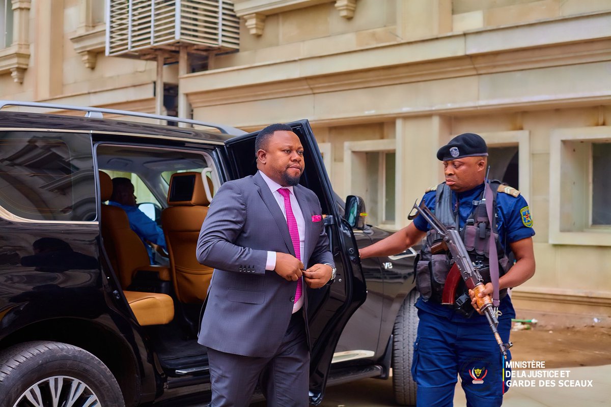 #RDC : 1er Conseil des Ministres du Gouvernement #SUMINWA, arrivée du Vice-Ministre de la Justice et Contentieux international, Maître <a href="/SamuelMbemba4/">Maître Samuel MBEMBA KABUYA TANDA</a>