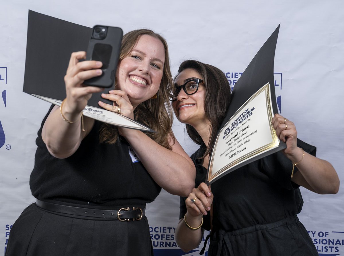 Logging on to tell the journalists left on this platform that my team won Minnesota Society of Professional Journalists awards for social media and for a project profiling transgender and nonbinary Minnesotans for Pride Month! 📸: James Napoli for MN SPJ mnspj.org/2024/06/18/mns…