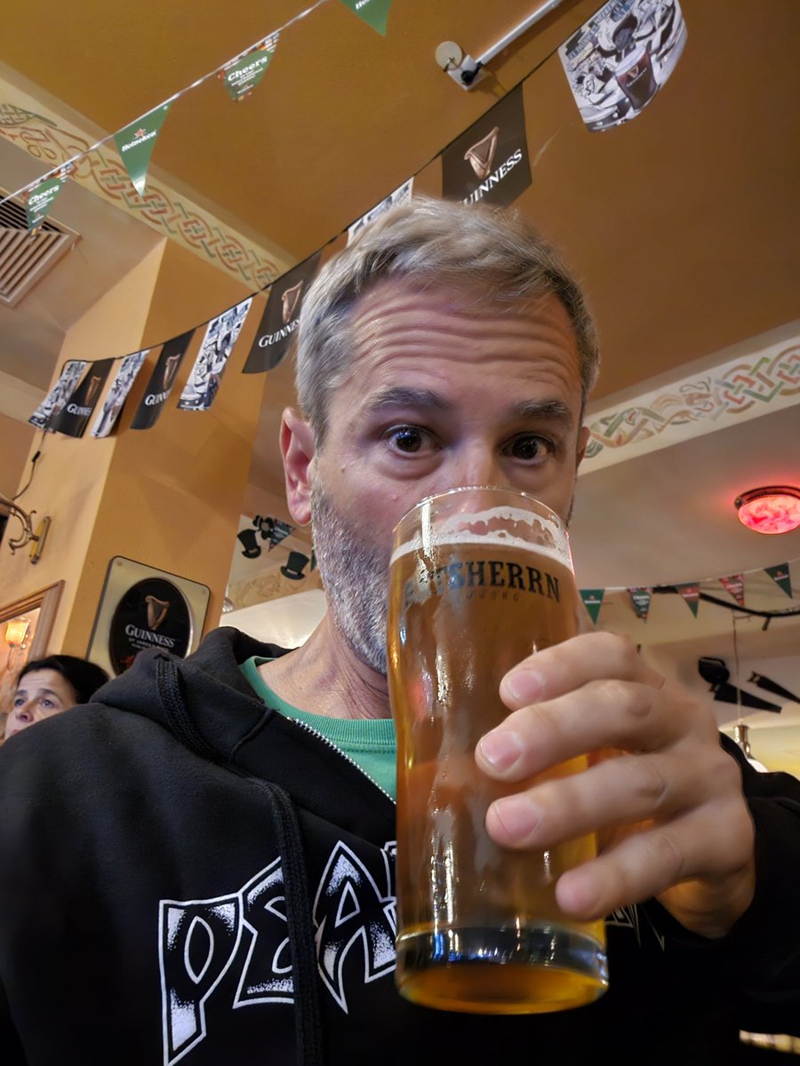 Beer tweet media