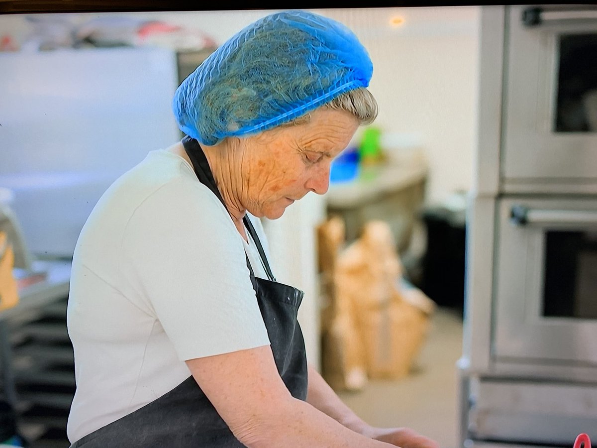 Side Oven Bakery tweet media