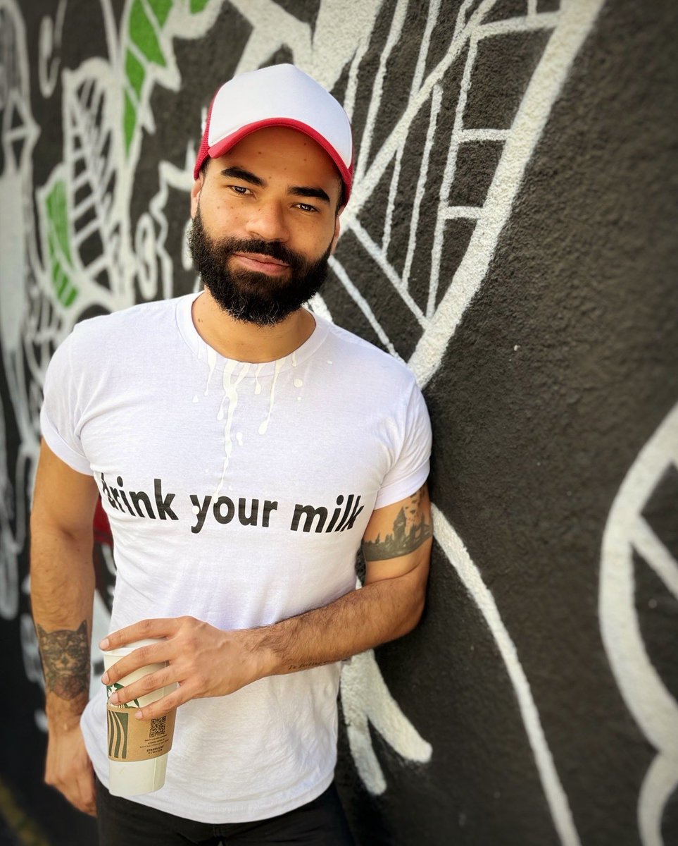 Se hidratem gayrotas 😏
#drinkyourmilk