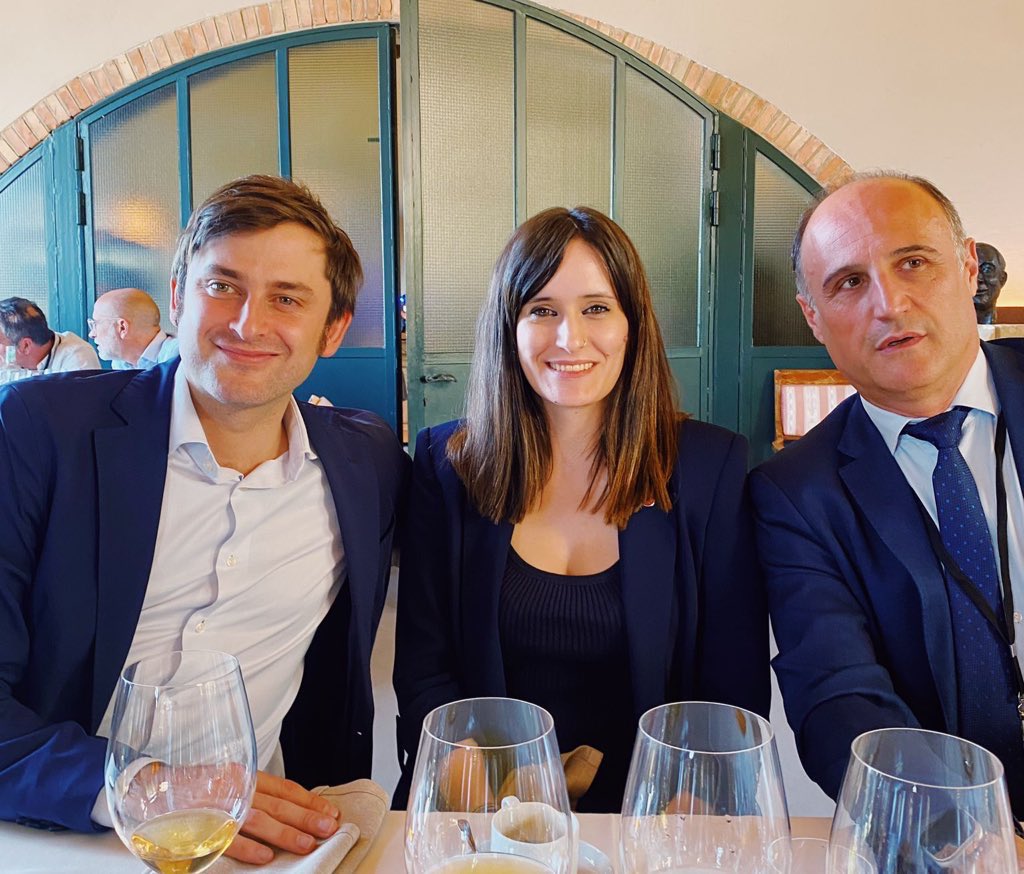 Avui, donem la benvinguda a Eugeni Llos, desitjant-li tot l’èxit en aquesta nova etapa. Sabem que continuarà treballant amb el mateix compromís i passió. Tal i com ha mencionat el MHP <a href="/perearagones/">Pere Aragonès i Garcia</a> reafirmem el nostre suport incondicional al sector vitivinícola de Catalunya.