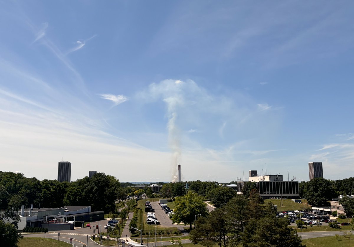 Ross Lazear (@rlazear) on Twitter photo With high pressure centered over eastern New York today, this afternoon's smoke plume from the prescribed burn at the <a href="/AlbanyPineBush/">Albany Pine Bush</a> was especially upright, and in the fairly dry boundary layer finally produced a tiny pyrocumulus at the top. As viewed from my office at ETEC! With high pressure centered over eastern New York today, this afternoon's smoke plume from the prescribed burn at the <a href="/AlbanyPineBush/">Albany Pine Bush</a> was especially upright, and in the fairly dry boundary layer finally produced a tiny pyrocumulus at the top. As viewed from my office at ETEC!
