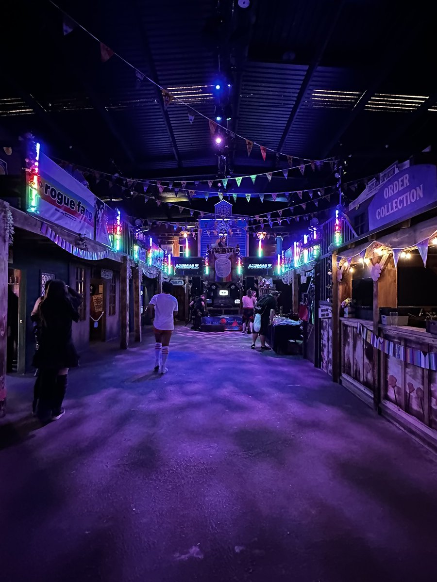 Pup Pyro tweet media