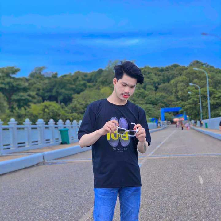 vislou1280's tweet photo. ក្បាច់អេមប្តូ☺️💦 https://t.co/yjJthMTZv6