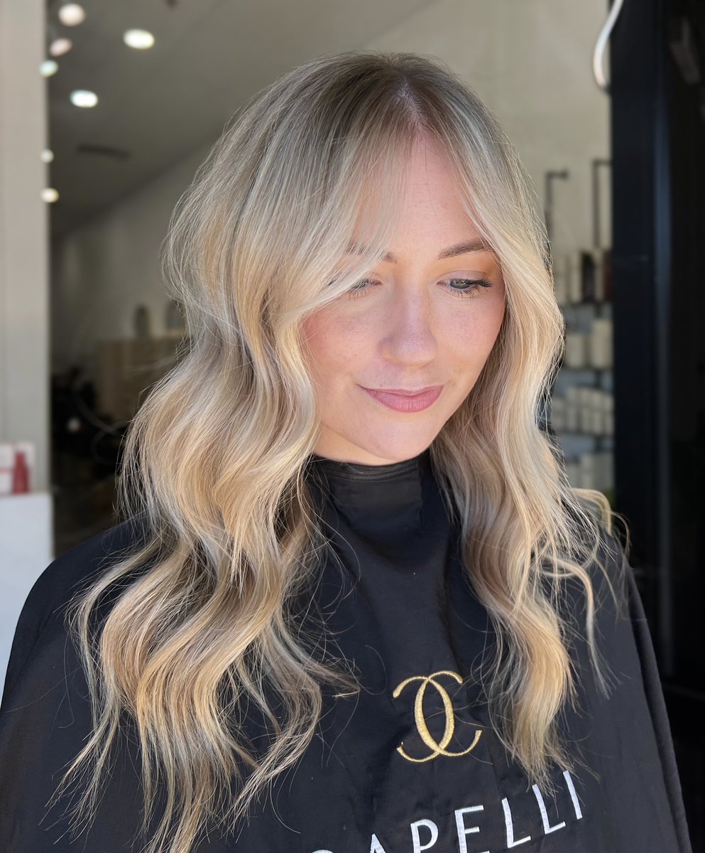 kyliemirandaaa's tweet photo. Ur local hairstylist 🪄

#lasvegashairstylist https://t.co/5DHVHuAAHn
