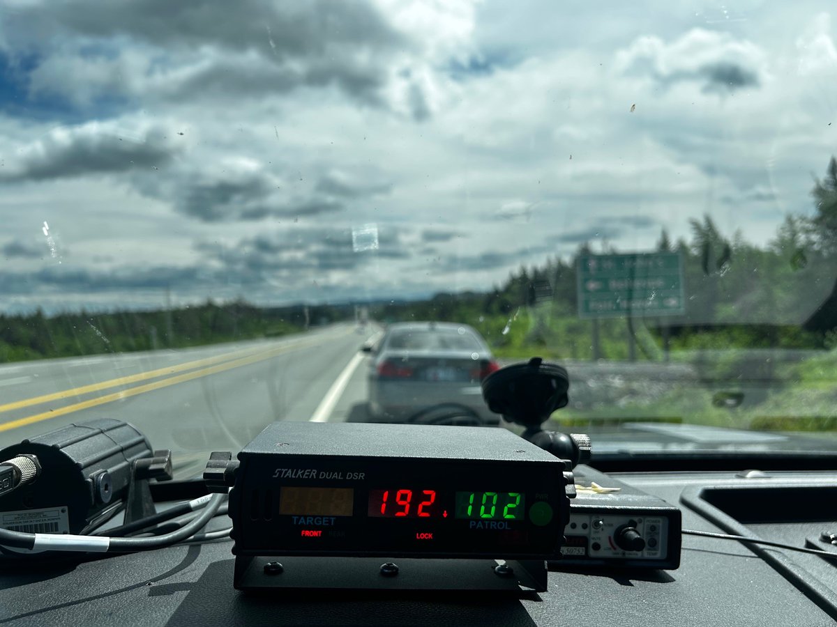 RCMPNL's tweet photo. RCMP Traffic Services East continues enforcement of excessive speeders and impaired drivers and reminds motorists of the move over law - https://t.co/S5Wx9PJ8Uu #nltraffic https://t.co/8dmASDxqtt
