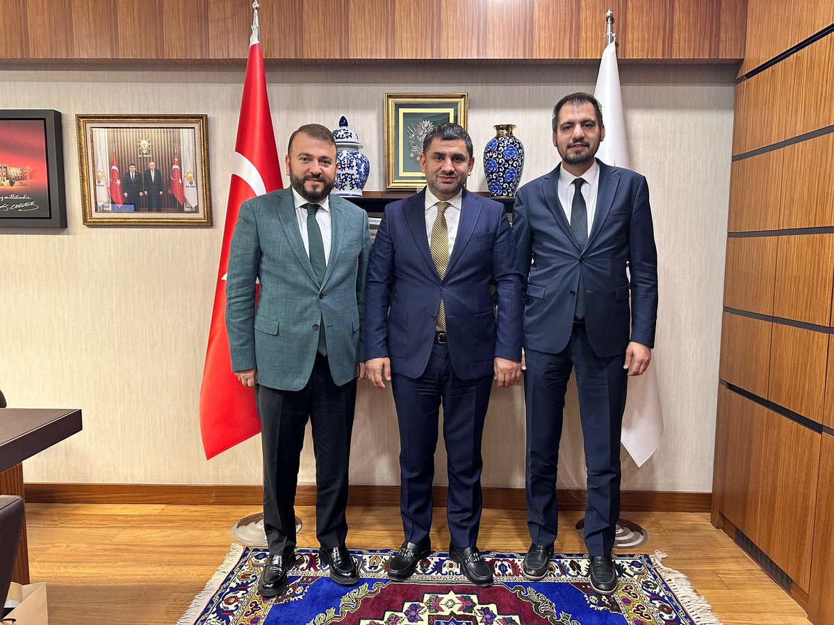mcandaroglutr's tweet photo. İstanbul Milletvekilimiz @yahyacelik_  ‘i ziyaret ettik.

Misafirperverlikleri için kendilerine teşekkür ediyorum. https://t.co/LPYZu63ZTl