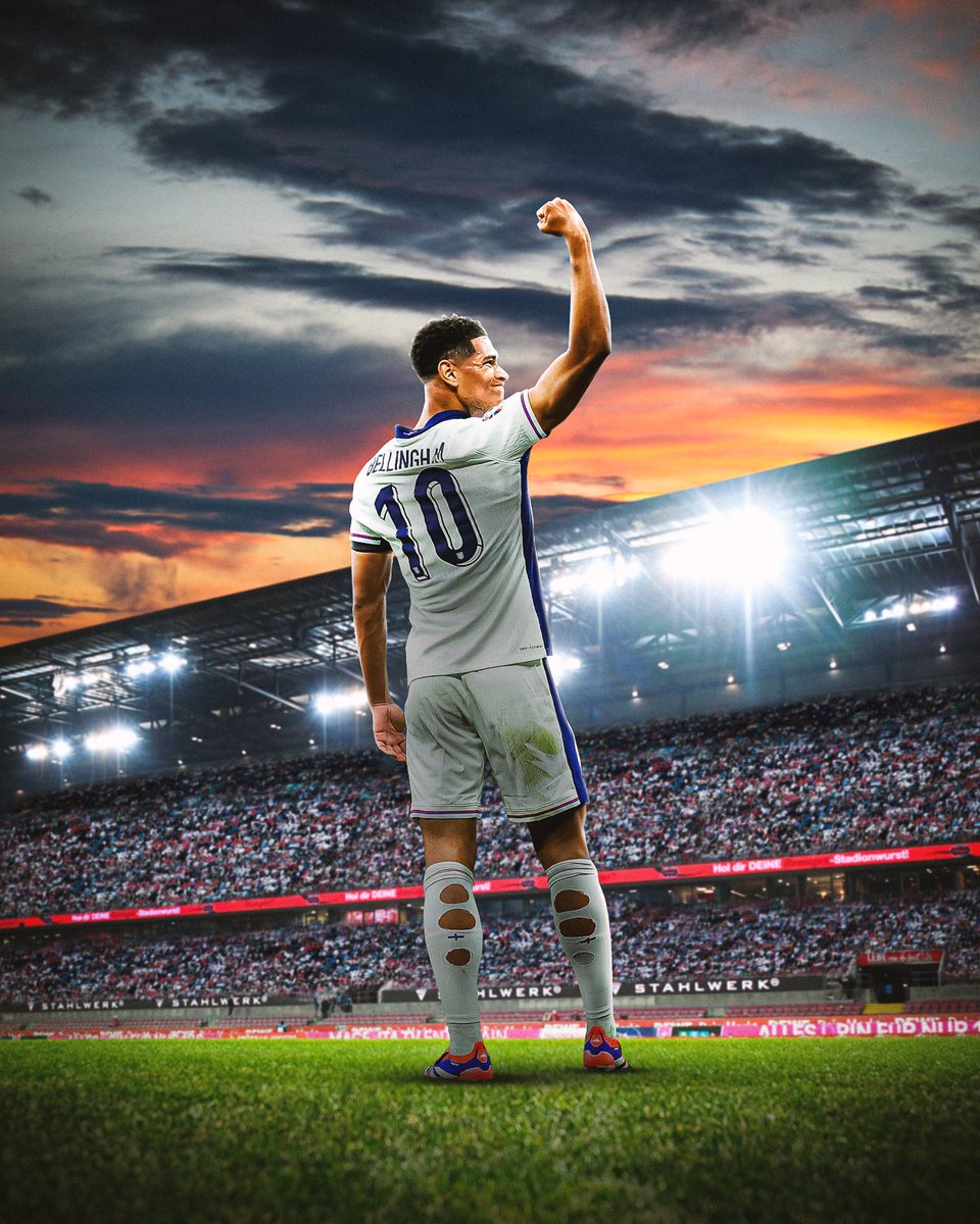 ESDesigns99's tweet photo. June Graphics π¨
Here are some of my favourite designs Iβve created within the past month.
#smsdesign #graphicdesign #EURO2024 #footballart #football #art https://t.co/LIwyWm94hD