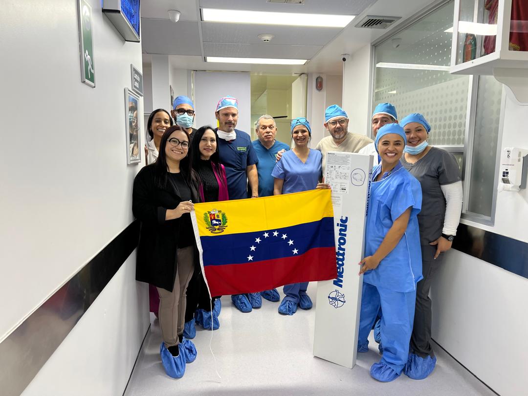 Dr Benchetrit (@shemybenchetrit) on Twitter photo Hecho histórico en Venezuela . Primeros 2 marcapasos sin cable implantdos en Vzla Nuestro ,,,<a href="/yolyabreuh/">Yolanda Abreu H.</a> <a href="/HeliodoroRodri5/">Heliodoro Rodriguez</a> <a href="/mencardio/">Ivan Mendoza</a> con la ayuda del experimentado <a href="/ivanovich13/">Ivan Mendoza</a> Jefe de Cardiología y Electrofisiología del Jackson Memorial Health Florida Gracias a <a href="/cardioritmo_ca/">CardioRitmo</a> Hecho histórico en Venezuela . Primeros 2 marcapasos sin cable implantdos en Vzla Nuestro ,,,<a href="/yolyabreuh/">Yolanda Abreu H.</a> <a href="/HeliodoroRodri5/">Heliodoro Rodriguez</a> <a href="/mencardio/">Ivan Mendoza</a> con la ayuda del experimentado <a href="/ivanovich13/">Ivan Mendoza</a> Jefe de Cardiología y Electrofisiología del Jackson Memorial Health Florida Gracias a <a href="/cardioritmo_ca/">CardioRitmo</a>