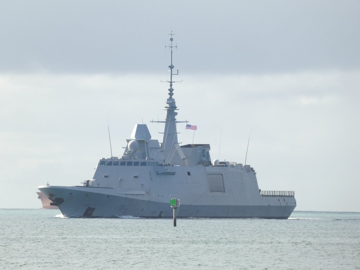 ES12071207's tweet photo. French Navy Aquitaine-class frigate FS Bretagne (D655), #RIMPAC2024 participant, coming into Pearl Harbor - July 2, 2024 #fsbretagne #d655 https://t.co/qBNVHrSe0j